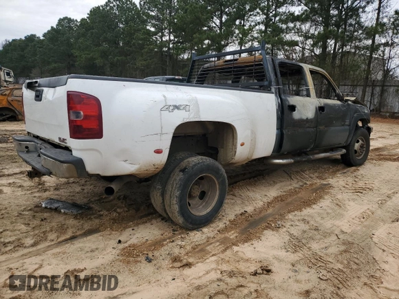 2007 GMC Sierra 1500 with VIN 1GTJC33D87F117408, listed as a Copart auction lot 87480564 with Not Provided miles and Salvage Title. Bid and sale history available at DreamBid. Image 3.