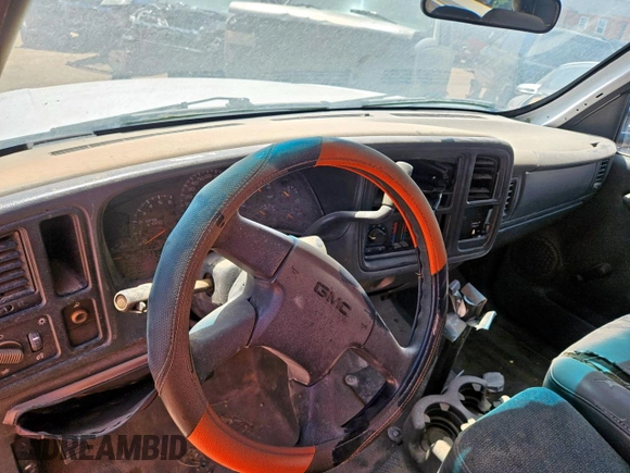 2007 GMC Sierra 2500HD Work Truck with VIN 1GDHC29U97E109075, listed as a Copart auction lot 62367145 with Not provided miles and Clean title. Bid and sale history available at DreamBid. Image 9.