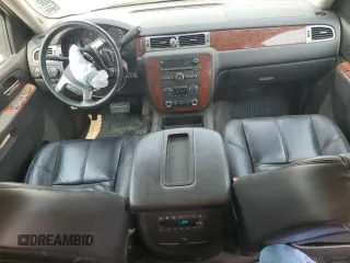 2011 Chevrolet Tahoe LT with VIN 1GNSKBE02BR200035, listed as a Copart auction lot 58730385 with 194,816 mi miles and Salvage title. Bid and sale history available at DreamBid. Image 8.