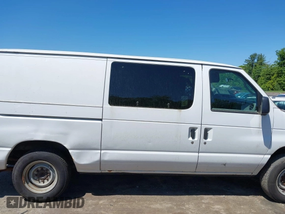 2014 Ford Econoline Cargo Commercial z VIN 1FTNE1EW2EDA43975, wystawiony jako IAAI lot #42416000 z przebiegiem 171 430 mil mil oraz . Historia ofert i sprzedaży dostępna na DreamBid. Obrazek 13.