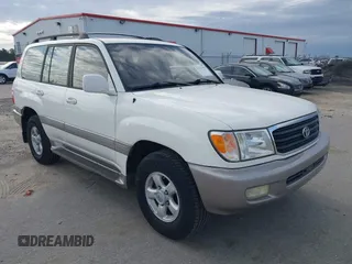 2000 Toyota Land Cruiser with VIN JT3HT05J8Y0086556, listed as a IAAI auction lot 41767793 with 278,198 mi miles. Bid and sale history available at carsss.com. Image 1.