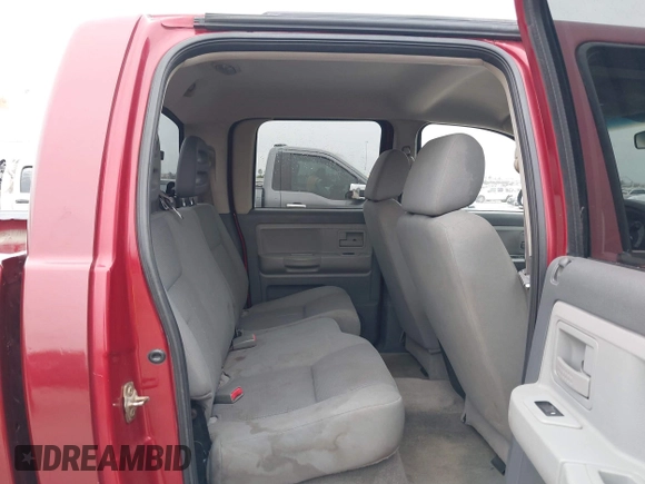 2006 Dodge Dakota SLT with VIN 1D7HE48KX6S598831, listed as a IAAI auction lot 41292884 with 173,181 mi miles and . Bid and sale history available at carsss.com. Image 8.
