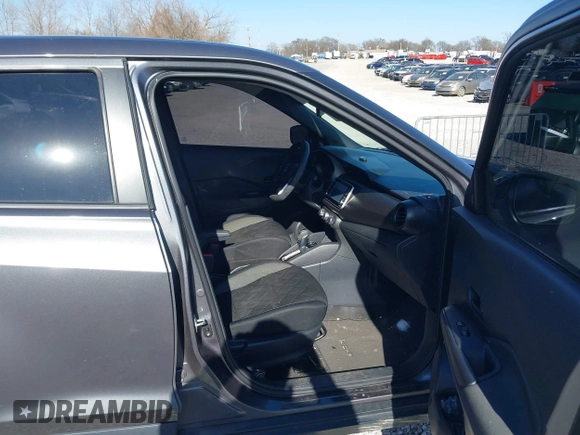 2020 Nissan Kicks S with VIN 3N1CP5BV6LL526397, listed as a IAAI auction lot 41679283 with 65,871 mi miles. Bid and sale history available at carsss.com. Image 5.