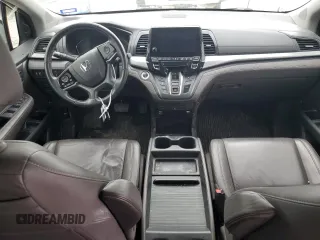 2020 Honda Odyssey Touring with VIN 5FNRL6H88LB014164, listed as a Copart auction lot 42925415 with 67,667 mi miles and Salvage title. Bid and sale history available at DreamBid. Image 8.