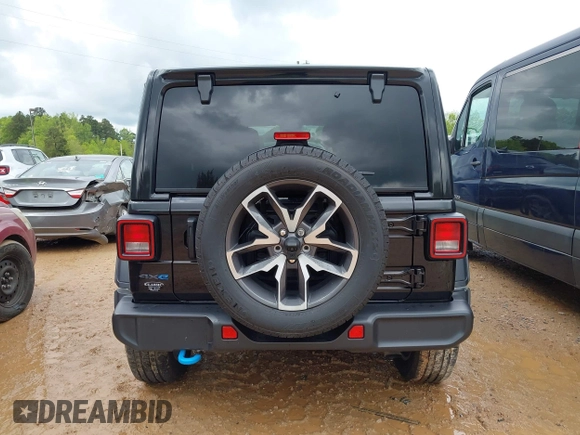 2024 Jeep Wrangler Willys z VIN 1C4RJXN60RW317717, wystawiony jako IAAI lot #42017788 z przebiegiem 10 096 mil mil oraz . Historia ofert i sprzedaży dostępna na DreamBid. Obrazek 16.