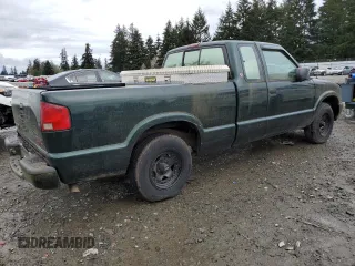 2001 GMC Sonoma SLS 1SF with VIN 1GTCS195218210808, listed as a Copart auction lot 52246115 with Not Provided miles and Clean Title. Bid and sale history available at carsss.com. Image 3.