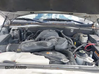 2006 Mercury Mountaineer Premier z VIN 4M2EU488X6UJ12151, wystawiony jako IAAI lot #41990920 z przebiegiem 223 537 mil mil oraz . Historia ofert i sprzedaży dostępna na DreamBid. Obrazek 10.