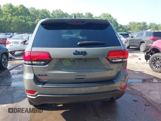2020 Jeep Grand Cherokee Laredo z VIN 1C4RJFAG4LC262934, wystawiony jako IAAI lot #42441739 z przebiegiem 58 452 mil mil oraz . Historia ofert i sprzedaży dostępna na DreamBid. Obrazek 16.