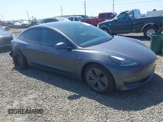 2023 Tesla Model 3 z VIN 5YJ3E1EA3PF705831, wystawiony jako IAAI lot #41955070 z przebiegiem 15 404 mil mil oraz . Historia ofert i sprzedaży dostępna na DreamBid. Obrazek 1.