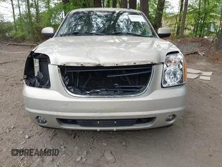 2008 GMC Yukon XL SLT 4SB with VIN 1GKFC16J28R107117, listed as a IAAI auction lot 42094539 with 197,311 mi miles and . Bid and sale history available at carsss.com. Image 12.