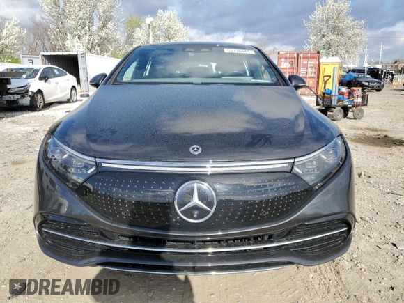 2022 Mercedes-Benz EQS 450+ z VIN W1KCG2DB2NA011816, wystawiony jako Copart lot #51116985 z przebiegiem Nie podano mil oraz Szkoda całkowita • Salvage title. Historia ofert i sprzedaży dostępna na DreamBid. Obrazek 5.