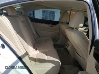 2014 Lexus ES 350 with VIN JTHBK1GG8E2120635, listed as a Copart auction lot 52099745 with 118,121 mi miles and Salvage Title. Bid and sale history available at carsss.com. Image 10.