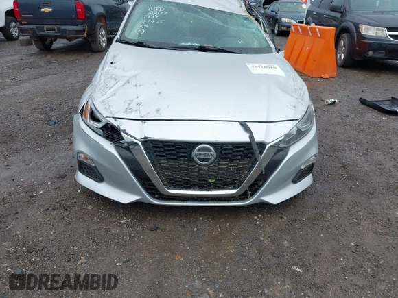 2020 Nissan Altima S with VIN 1N4BL4BV2LN301799, listed as a IAAI auction lot 42126910 with 174,185 mi miles and . Bid and sale history available at carsss.com. Image 11.