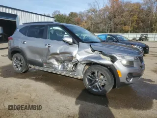 2021 Kia Seltos S with VIN KNDEU2AA0M7189890, listed as a Copart auction lot 84733084 with 41,495 mi miles and Salvage Title. Bid and sale history available at DreamBid. Image 4.
