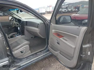 2006 Jeep Grand Cherokee Limited with VIN 1J4HR58N76C278269, listed as a IAAI auction lot 41788626 with 186,439 mi miles. Bid and sale history available at carsss.com. Image 5.