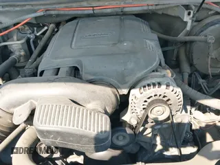 2011 Chevrolet Suburban LS с VIN 1GNSCHE06BR200541, выставлен на аукционе IAAI как лот 43000370 с пробегом 217 550 миль миль и . История ставок и продаж доступна на DreamBid. Изображение 18.