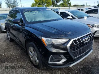 2019 Audi Q3 Premium with VIN WA1AECF37K1076119, listed as a Copart auction lot 49902943 with 56,621 mi miles. Bid and sale history available at carsss.com. Image 4.
