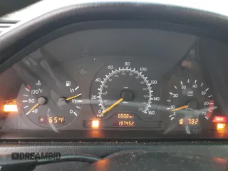 2000 Mercedes-Benz C 230 Kompressor with VIN WDBHA24G4YF929022, listed as a Copart auction lot 76266134 with 197,452 mi miles and Clean Title. Bid and sale history available at carsss.com. Image 9.