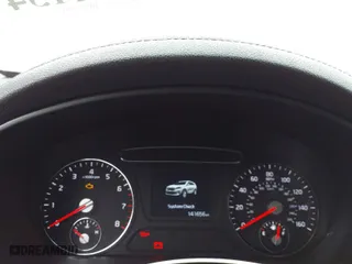 2019 Kia Sorento L with VIN 5XYPG4A31KG585811, listed as a IAAI auction lot 41531134 with 141,656 mi miles. Bid and sale history available at carsss.com. Image 7.