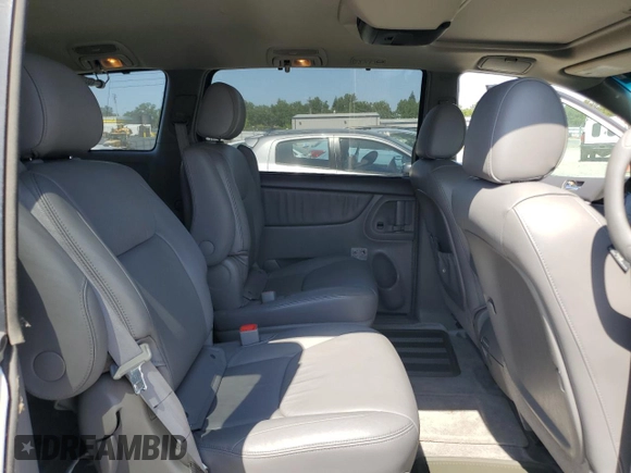 2005 Toyota Sienna XLE z VIN 5TDBA22C75S045028, wystawiony jako Copart lot #59695655 z przebiegiem 52 617 mil mil oraz Czysty tytuł • Clean title. Historia ofert i sprzedaży dostępna na DreamBid. Obrazek 11.