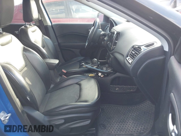2018 Jeep Compass Latitude with VIN 3C4NJDBB6JT321036, listed as a IAAI auction lot 41036531 with 147,329 mi miles. Bid and sale history available at carsss.com. Image 5.