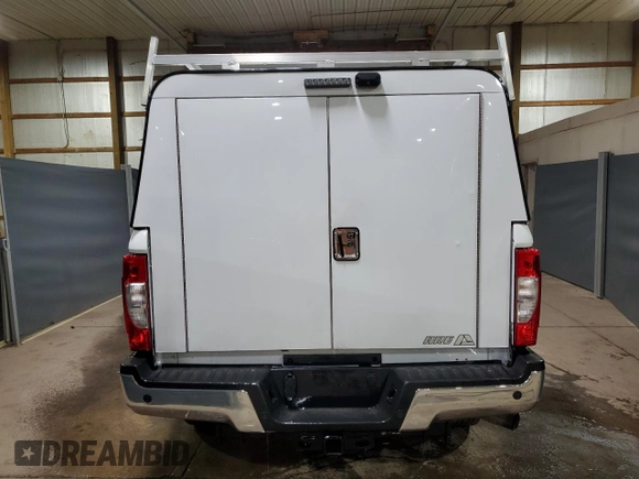 2021 Ford F-250 XL with VIN 1FT7X2B65MEC11811, listed as a Copart auction lot 43934155 with 110,725 mi miles and Clean title. Bid and sale history available at DreamBid. Image 6.