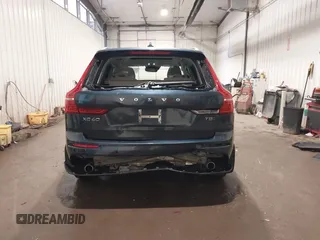 2019 Volvo XC60 Momentum с VIN LYV102RK3KB380784, выставлен на аукционе IAAI как лот 42344137 с пробегом 61 315 миль миль и . История ставок и продаж доступна на DreamBid. Изображение 17.