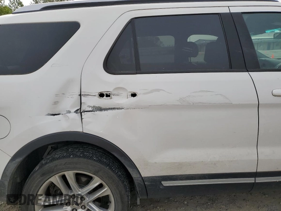 2016 Ford Explorer XLT with VIN 1FM5K8D84GGA10011, listed as a Copart auction lot 56242295 with 63,743 mi miles and Salvage Title. Bid and sale history available at DreamBid. Image 11.