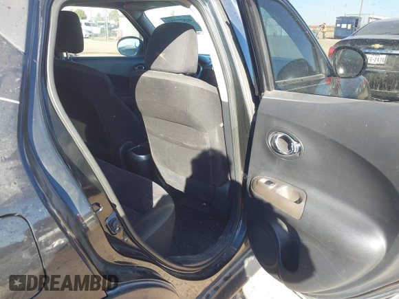 2011 Nissan Juke SL with VIN JN8AF5MR7BT021572, listed as a IAAI auction lot 40877289 with Not Provided miles. Bid and sale history available at carsss.com. Image 8.