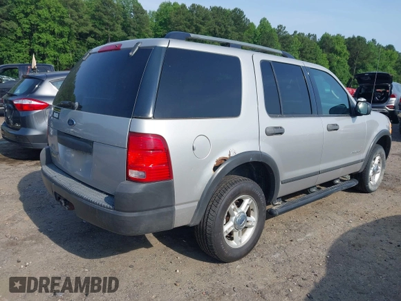 2004 Ford Explorer XLS with VIN 1FMZU72K94UB45244, listed as a IAAI auction lot 42300250 with 267,809 mi miles and . Bid and sale history available at DreamBid. Image 4.