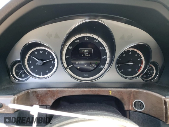 2013 Mercedes-Benz E 350 Luxury with VIN WDDHF5KB9DA672755, listed as a Copart auction lot 59916805 with 117,688 mi miles and Clean title. Bid and sale history available at DreamBid. Image 9.