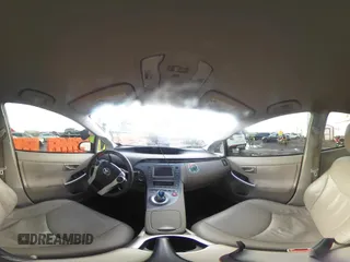 2015 Toyota Prius Four z VIN JTDKN3DU4F1883032, wystawiony jako IAAI lot #41528573 z przebiegiem 104 056 mil mil oraz . Historia ofert i sprzedaży dostępna na DreamBid. Obrazek 18.
