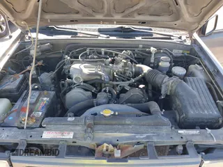 1997 Honda Passport z VIN 4S6CM58V4V4417753, wystawiony jako IAAI lot #42076610 z przebiegiem 211 410 mil mil oraz . Historia ofert i sprzedaży dostępna na DreamBid. Obrazek 10.