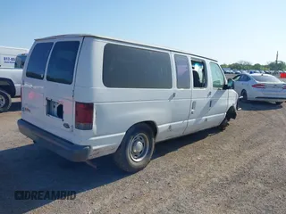 2006 Ford Econoline Passenger XL с VIN 1FMRE11W06HA74932, выставлен на аукционе IAAI как лот 41955637 с пробегом 424 640 миль миль и . История ставок и продаж доступна на DreamBid. Изображение 4.