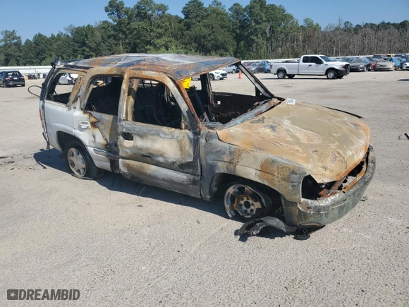 2005 GMC Yukon SLT with VIN 1GKEC13V75R183222, listed as a Copart auction lot 75990864 with 0 mi miles and Salvage Title. Bid and sale history available at carsss.com. Image 4.