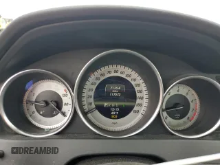 2013 Mercedes-Benz C 300 Sport z VIN WDDGF8AB9DR283386, wystawiony jako Copart lot #58867615 z przebiegiem 117 572 mil mil oraz Szkoda całkowita • Salvage title. Historia ofert i sprzedaży dostępna na DreamBid. Obrazek 9.