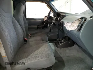 1998 Ford Ranger XL z VIN 1FTYR10C6WUA96291, wystawiony jako Copart lot #49984125 z przebiegiem 175 713 mil mil oraz Szkoda całkowita • Salvage title. Historia ofert i sprzedaży dostępna na DreamBid. Obrazek 10.