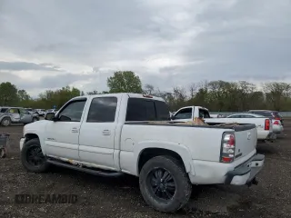 2005 GMC Sierra Denali z VIN 2GTEK63NX51184417, wystawiony jako Copart lot #55663955 z przebiegiem 201 401 mil mil oraz Tytuł czysty. Historia ofert i sprzedaży dostępna na DreamBid. Obrazek 2.