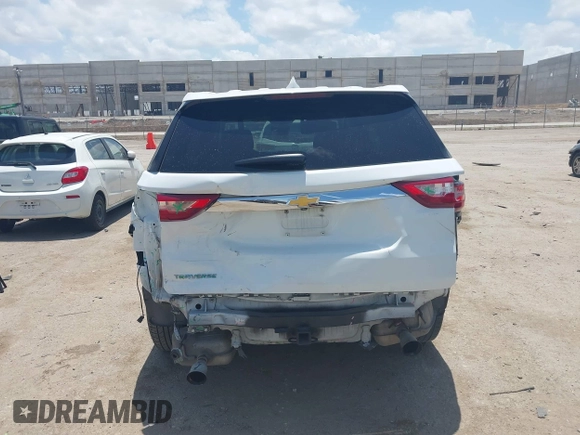 2020 Chevrolet Traverse LS z VIN 1GNERFKW0LJ144119, wystawiony jako IAAI lot #42561910 z przebiegiem 136 035 mil mil oraz . Historia ofert i sprzedaży dostępna na DreamBid. Obrazek 16.