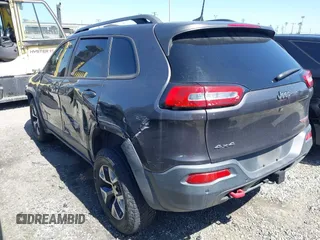 2018 Jeep Cherokee Trailhawk with VIN 1C4PJMBX0JD534722, listed as a IAAI auction lot 41557426 with 109,429 mi miles and . Bid and sale history available at DreamBid. Image 3.