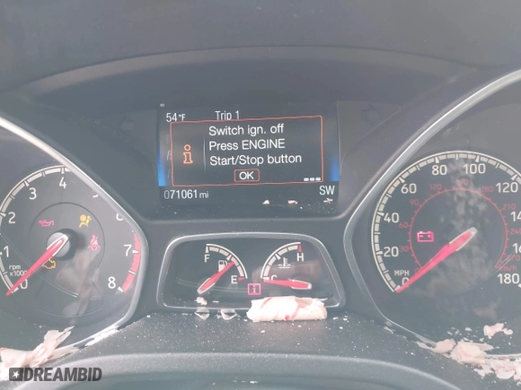 2015 Ford Focus ST with VIN 1FADP3L9XFL227184, listed as a IAAI auction lot 41397453 with 71,061 mi miles. Bid and sale history available at carsss.com. Image 7.