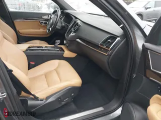 2017 Volvo XC90 Momentum with VIN YV4A22PKXH1169608, listed as a IAAI auction lot 41562681 with 81,226 mi miles. Bid and sale history available at carsss.com. Image 5.