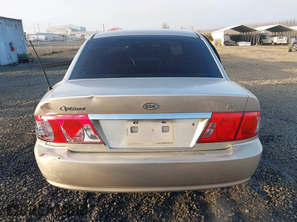 2004 Kia Optima LX z VIN KNAGD126045302372, wystawiony jako IAAI lot #41022315 z przebiegiem 199 588 mil mil oraz . Historia ofert i sprzedaży dostępna na DreamBid. Obrazek 17.