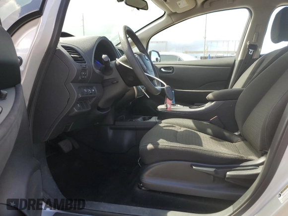 2017 Nissan LEAF SV z VIN 1N4BZ0CP1HC309077, wystawiony jako Copart lot #49010165 z przebiegiem 44 281 mil mil oraz Szkoda całkowita • Salvage title. Historia ofert i sprzedaży dostępna na DreamBid. Obrazek 7.