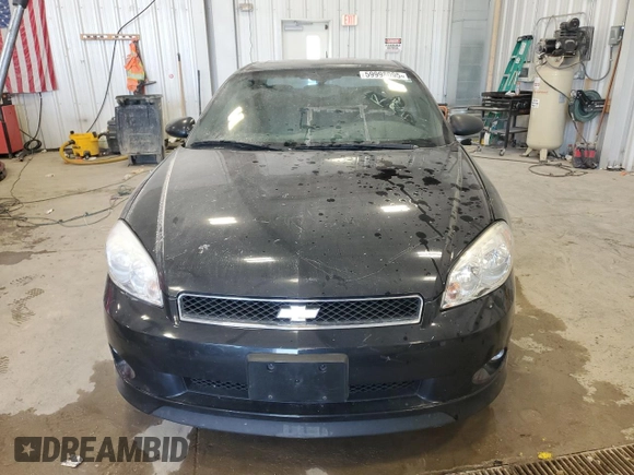 2006 Chevrolet Monte Carlo SS z VIN 2G1WL15C769400204, wystawiony jako Copart lot #59998095 z przebiegiem 221 845 mil mil oraz Czysty tytuł • Clean title. Historia ofert i sprzedaży dostępna na DreamBid. Obrazek 5.