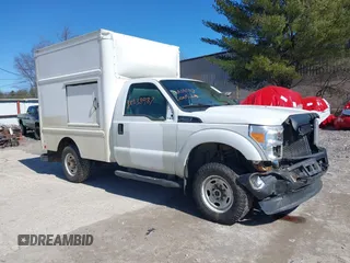2015 Ford F-250 XL z VIN 1FDBF2B66FEA47593, wystawiony jako IAAI lot #38838987 z przebiegiem 438 340 mil mil oraz . Historia ofert i sprzedaży dostępna na DreamBid. Obrazek 1.
