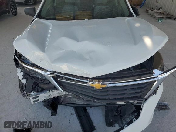 2022 Chevrolet Equinox LS z VIN 3GNAXHEVXNS237315, wystawiony jako Copart lot #57390925 z przebiegiem 22 590 mil mil oraz Szkoda całkowita • Salvage title. Historia ofert i sprzedaży dostępna na DreamBid. Obrazek 12.