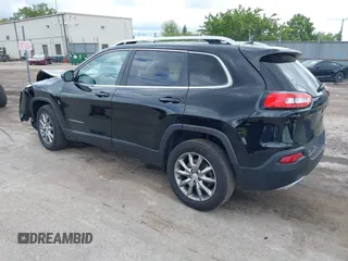 2017 Jeep Cherokee Limited z VIN 1C4PJMDS4HD223760, wystawiony jako IAAI lot #42300398 z przebiegiem 85 981 mil mil oraz . Historia ofert i sprzedaży dostępna na DreamBid. Obrazek 3.