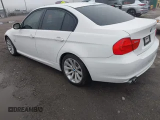 2011 BMW 3 Series 328i xDrive with VIN WBAPK5C56BA662236, listed as a IAAI auction lot 42207015 with 184,118 mi miles and . Bid and sale history available at DreamBid. Image 3.