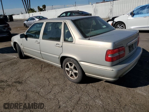 2000 Volvo S70 с VIN YV1LS61J6Y2667537, выставлен на аукционе Copart как лот 81875774 с пробегом 224 087 миль миль и Чистый • Clean title. История ставок и продаж доступна на DreamBid. Изображение 2.